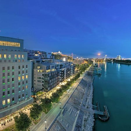 Grand Hotel River Park, A Luxury Collection Hotel, Bratislava Eksteriør billede The Donau City