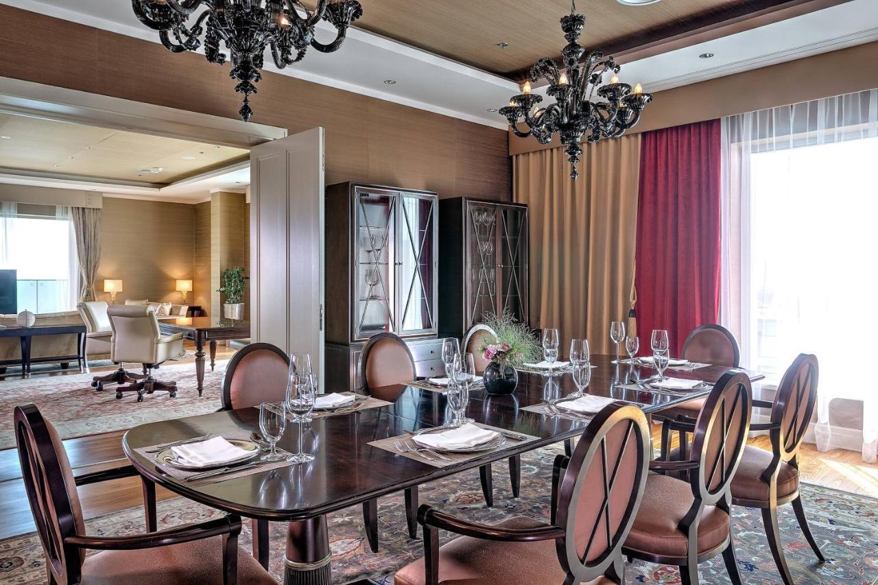 Grand Hotel River Park, A Luxury Collection Hotel, Bratislava Eksteriør billede A suite at the hotel
