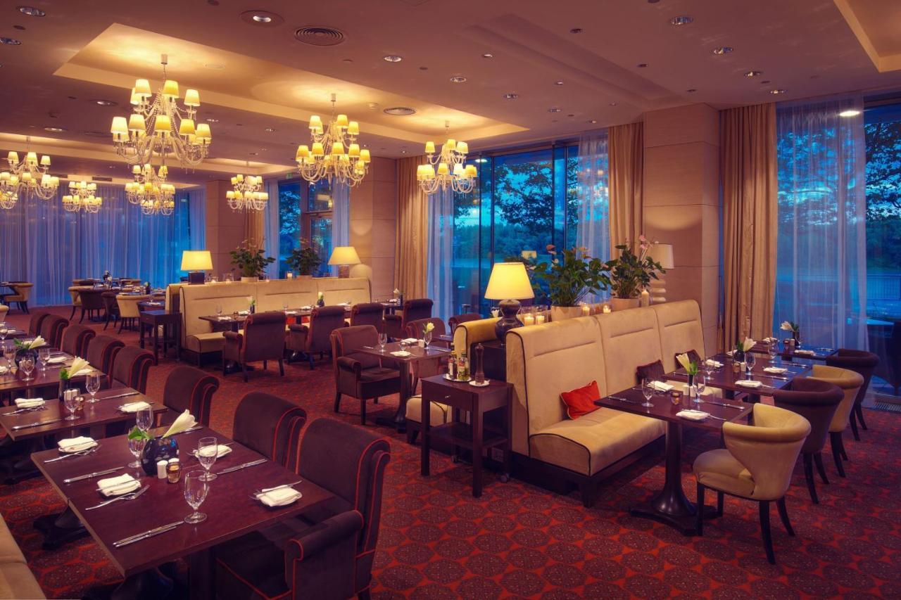 Grand Hotel River Park, A Luxury Collection Hotel, Bratislava Eksteriør billede The restaurant