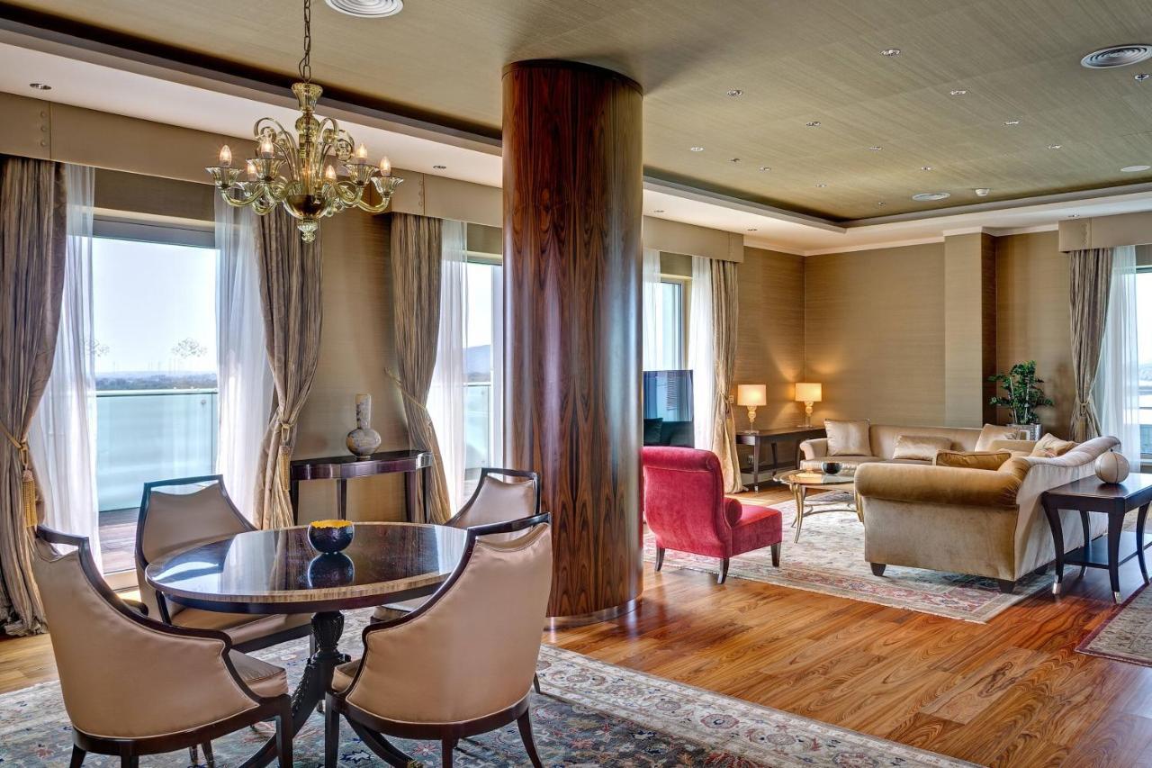 Grand Hotel River Park, A Luxury Collection Hotel, Bratislava Eksteriør billede A suite at the Four Seasons Hotel, Istanbul