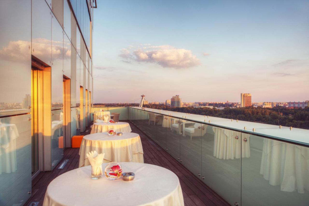Grand Hotel River Park, A Luxury Collection Hotel, Bratislava Eksteriør billede The Terrace