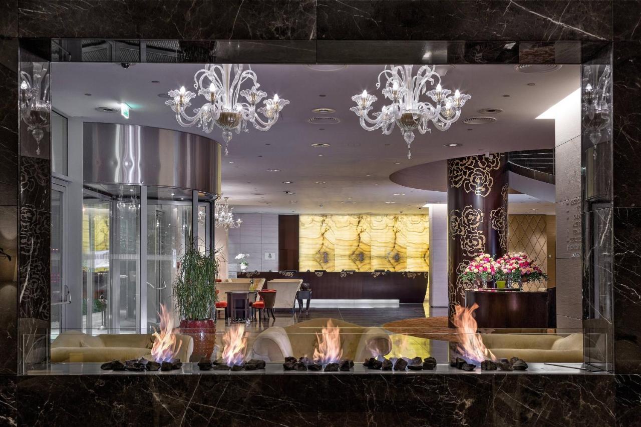 Grand Hotel River Park, A Luxury Collection Hotel, Bratislava Eksteriør billede Lobby